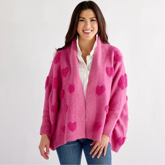 Caryn Lawn Sweaters - Caryn Lawn Pink “Cape Heart” Sweater One Size New With Tags!